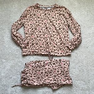 Como vintage jogger pj set - like new condition